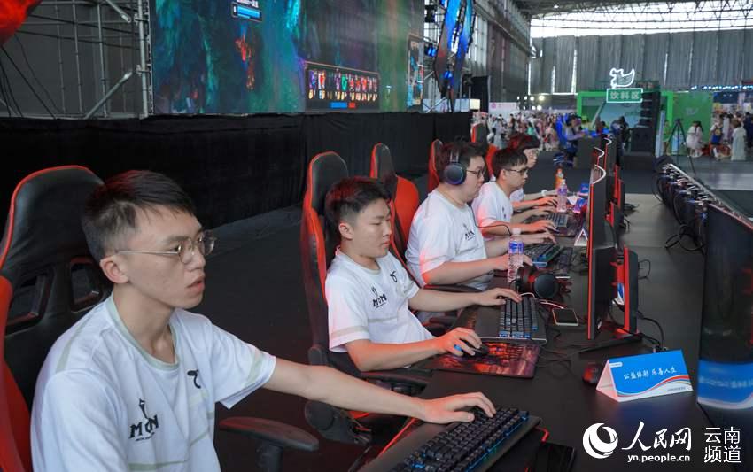 赛场又传来 赛场又传来